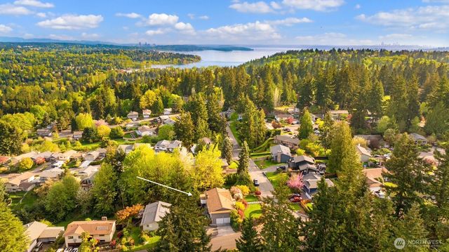 13720 94th Avenue NE, Kirkland, WA 98034