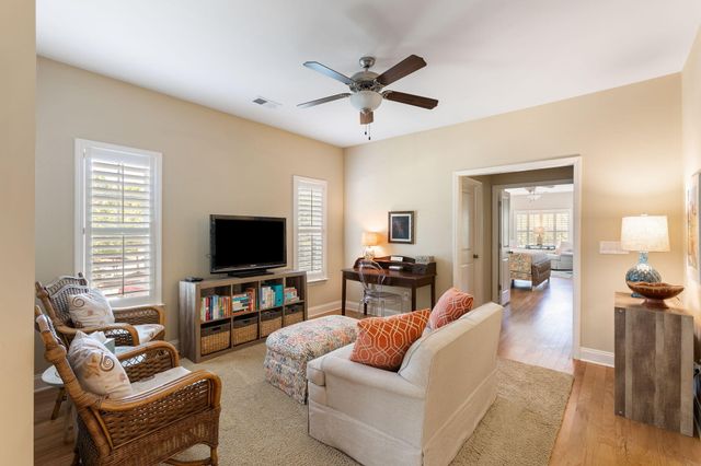 2049 Kings Gate Lane, Mount Pleasant, SC 29466