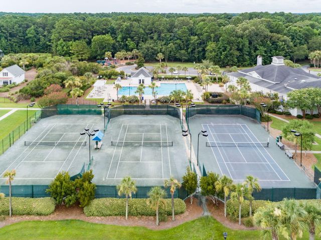 2049 Kings Gate Lane, Mount Pleasant, SC 29466