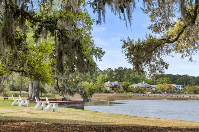 2049 Kings Gate Lane, Mount Pleasant, SC 29466