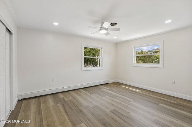 8 Tijuana Court, Berkeley, NJ 08721