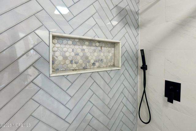 8 Tijuana Court, Berkeley, NJ 08721