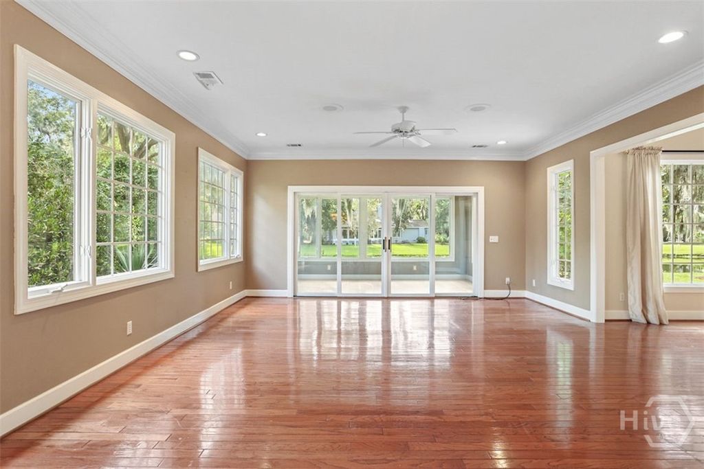 Image 12 of property listing at 4 Foxglove Lane, Savannah, GA 31411