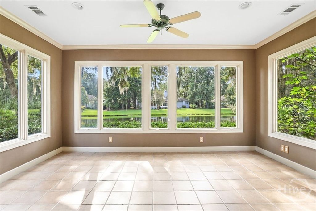 Image 14 of property listing at 4 Foxglove Lane, Savannah, GA 31411