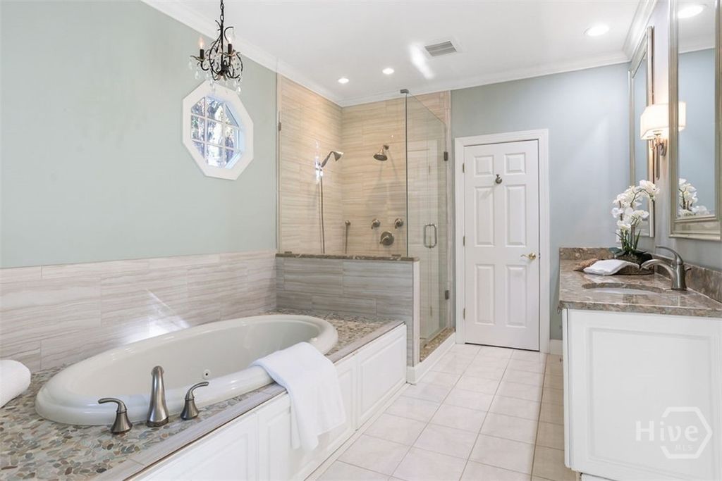 Image 19 of property listing at 4 Foxglove Lane, Savannah, GA 31411