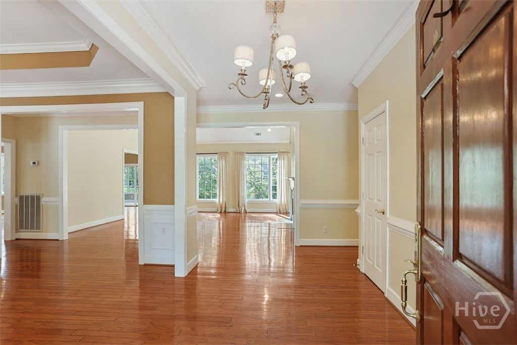 Image 2 of property listing at 4 Foxglove Lane, Savannah, GA 31411