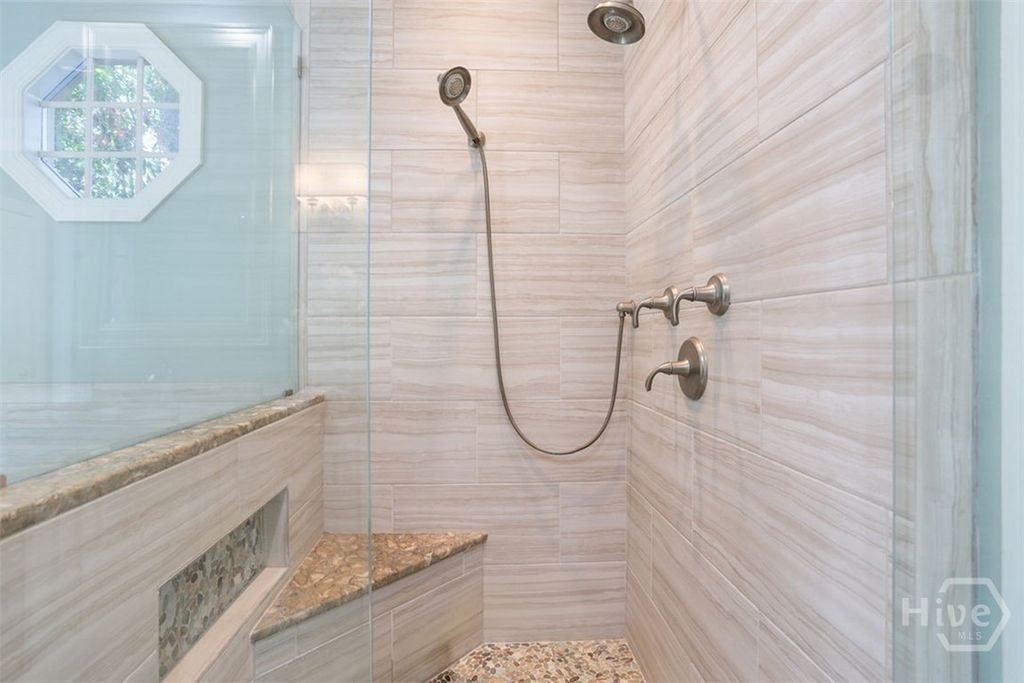 Image 20 of property listing at 4 Foxglove Lane, Savannah, GA 31411