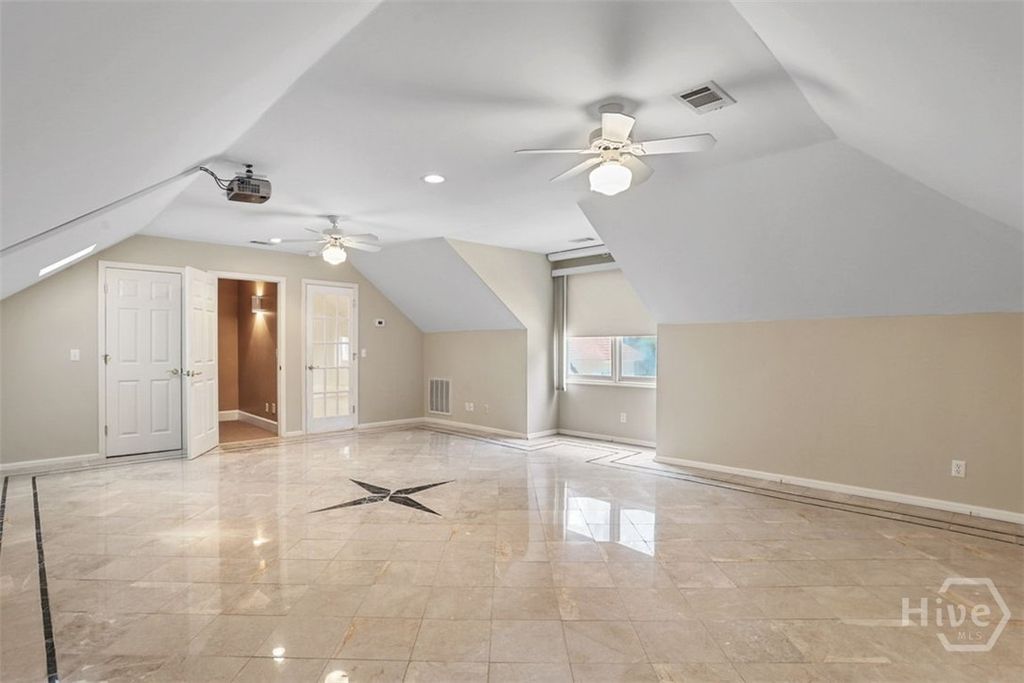 Image 28 of property listing at 4 Foxglove Lane, Savannah, GA 31411