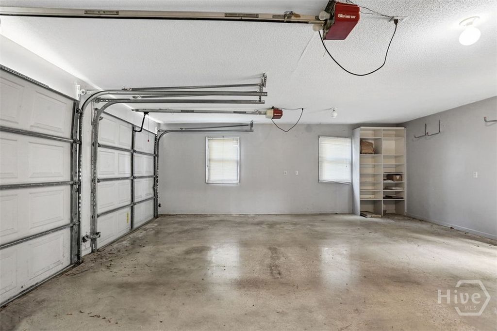 Image 29 of property listing at 4 Foxglove Lane, Savannah, GA 31411