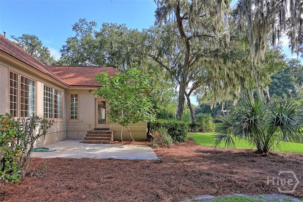 Image 30 of property listing at 4 Foxglove Lane, Savannah, GA 31411