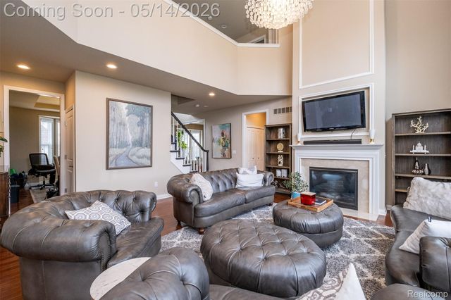 756 Palermo, Troy, MI 48084