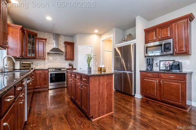 756 Palermo, Troy, MI 48084