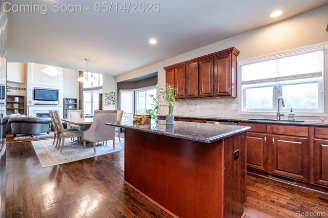 756 Palermo, Troy, MI 48084