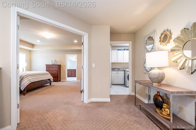 756 Palermo, Troy, MI 48084