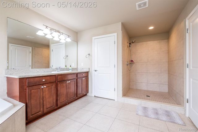 756 Palermo, Troy, MI 48084