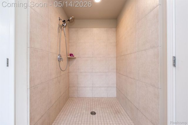 756 Palermo, Troy, MI 48084