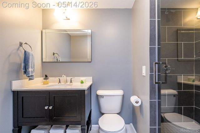 756 Palermo, Troy, MI 48084