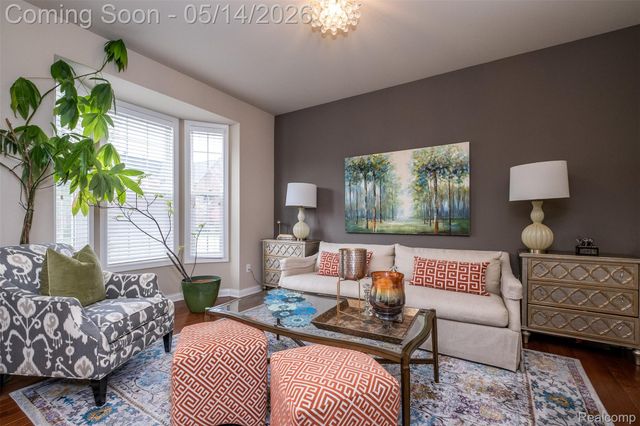 756 Palermo, Troy, MI 48084