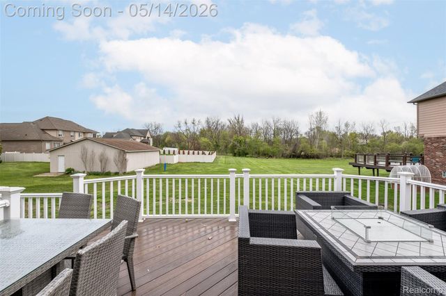 756 Palermo, Troy, MI 48084