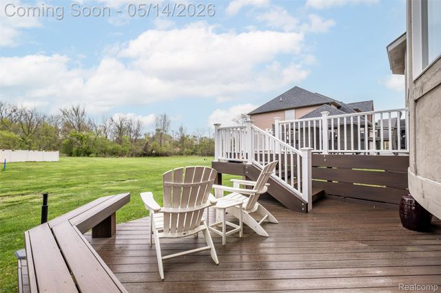 756 Palermo, Troy, MI 48084