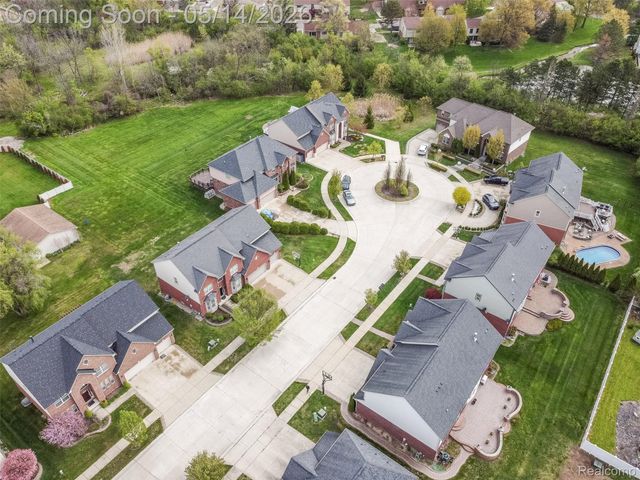 756 Palermo, Troy, MI 48084