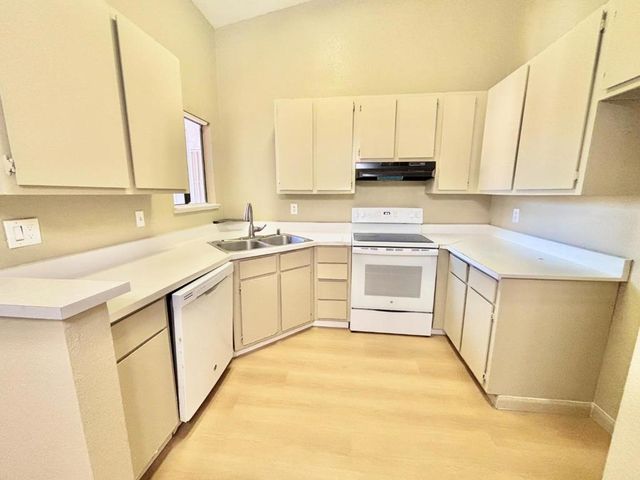 7 Lancaster Circle 235, Bay Point, CA 94565