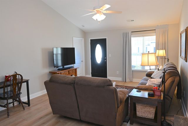 233 MacArthur Dr., Conway, SC 29527