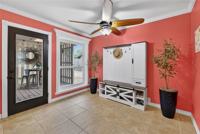 1010 Cairo Dr, Corpus Christi, TX 78412