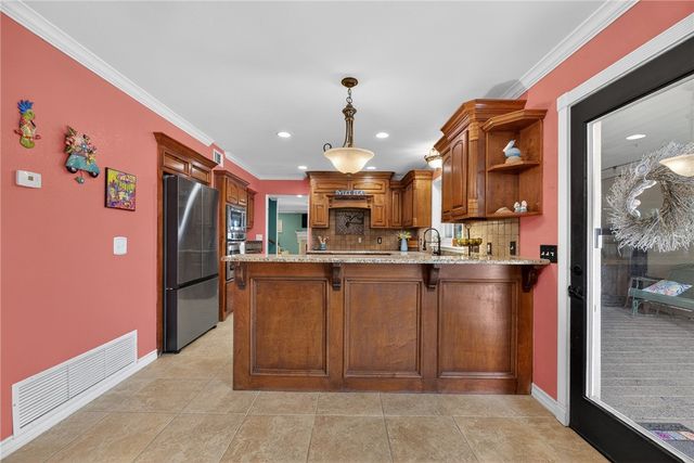 1010 Cairo Dr, Corpus Christi, TX 78412