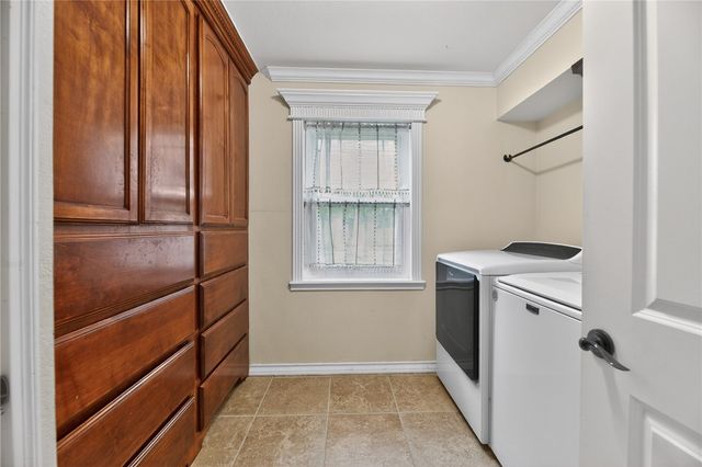 1010 Cairo Dr, Corpus Christi, TX 78412