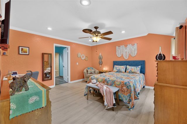 1010 Cairo Dr, Corpus Christi, TX 78412