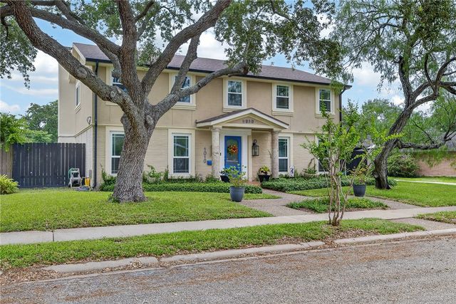 1010 Cairo Dr, Corpus Christi, TX 78412