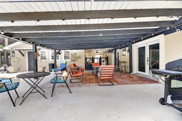 1010 Cairo Dr, Corpus Christi, TX 78412