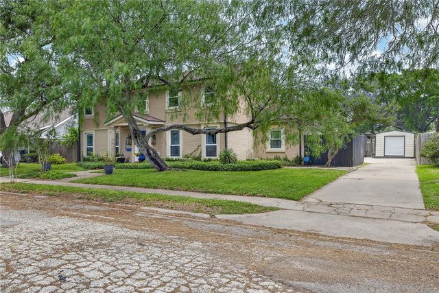 1010 Cairo Dr, Corpus Christi, TX 78412