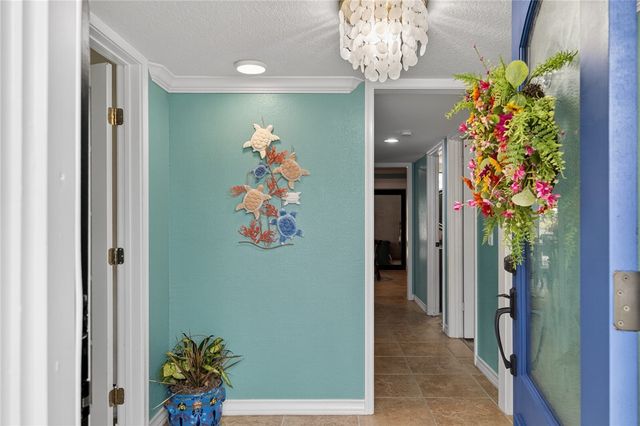1010 Cairo Dr, Corpus Christi, TX 78412