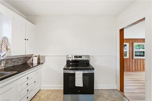 2507 Jefferson Avenue, Winston-salem, NC 27103