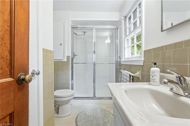 2507 Jefferson Avenue, Winston-salem, NC 27103