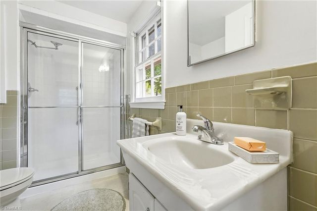 2507 Jefferson Avenue, Winston-salem, NC 27103
