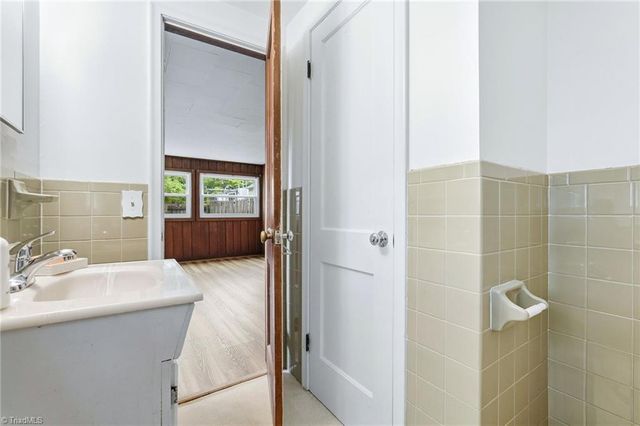 2507 Jefferson Avenue, Winston-salem, NC 27103