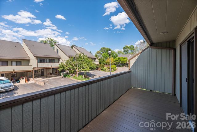 51 Maple Ridge Lane, Asheville, NC 28806