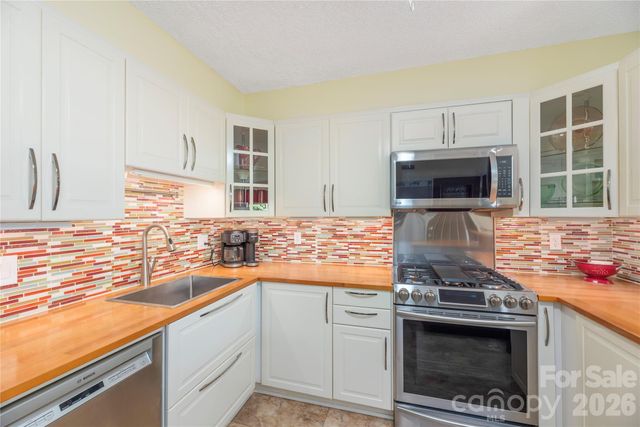 51 Maple Ridge Lane, Asheville, NC 28806