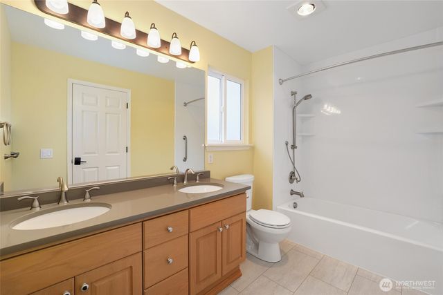 5810 Olive Avenue SE, Auburn, WA 98092