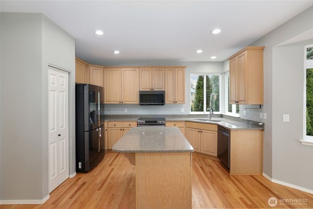 5810 Olive Avenue SE, Auburn, WA 98092