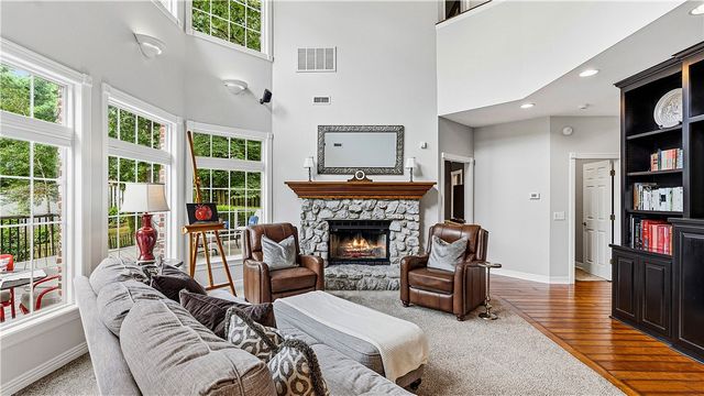 2933 Jamestown Road, Fayetteville, AR 72703