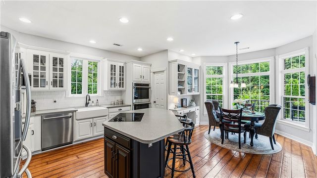 2933 Jamestown Road, Fayetteville, AR 72703