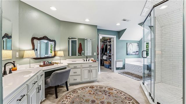 2933 Jamestown Road, Fayetteville, AR 72703