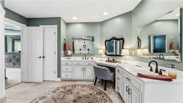 2933 Jamestown Road, Fayetteville, AR 72703