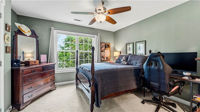 2933 Jamestown Road, Fayetteville, AR 72703