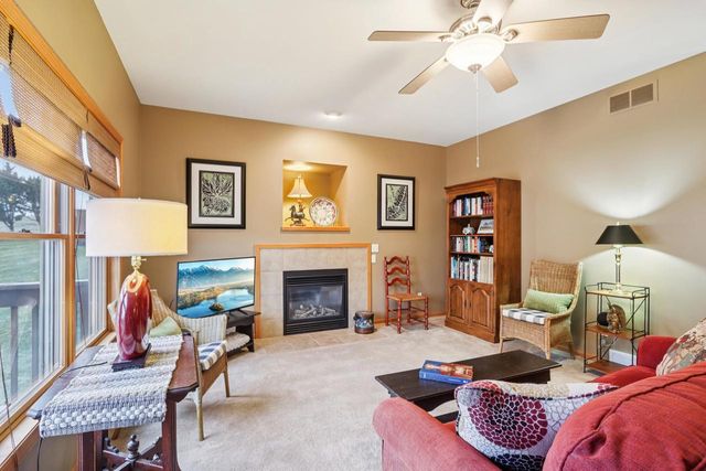 113 Jennifer Circle, Mount Horeb, WI 53572