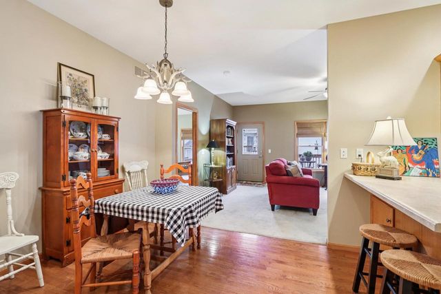 113 Jennifer Circle, Mount Horeb, WI 53572